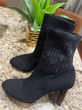Louis Vuitton Black Monogram Knit Silhouette LV Heel Ankle Boots 9.5